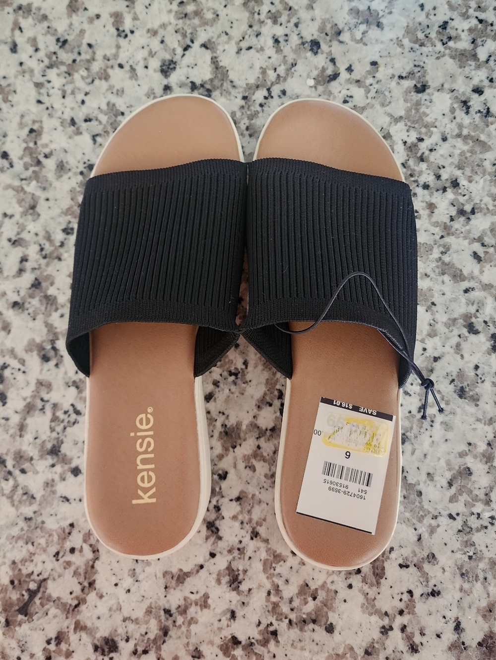 NWT Ribbed Slide Sandals Black/Tan Kensie.